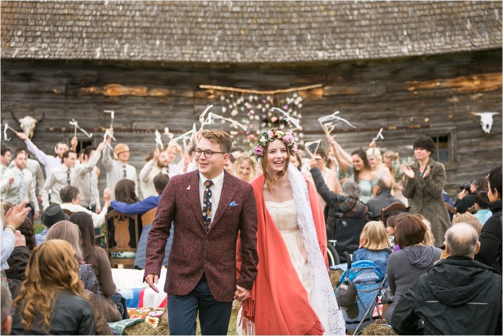 west_vancouver_wedding_photographer_clint_bargen_barn_rustic_chic_vintage_style_wedding_sk_0025
